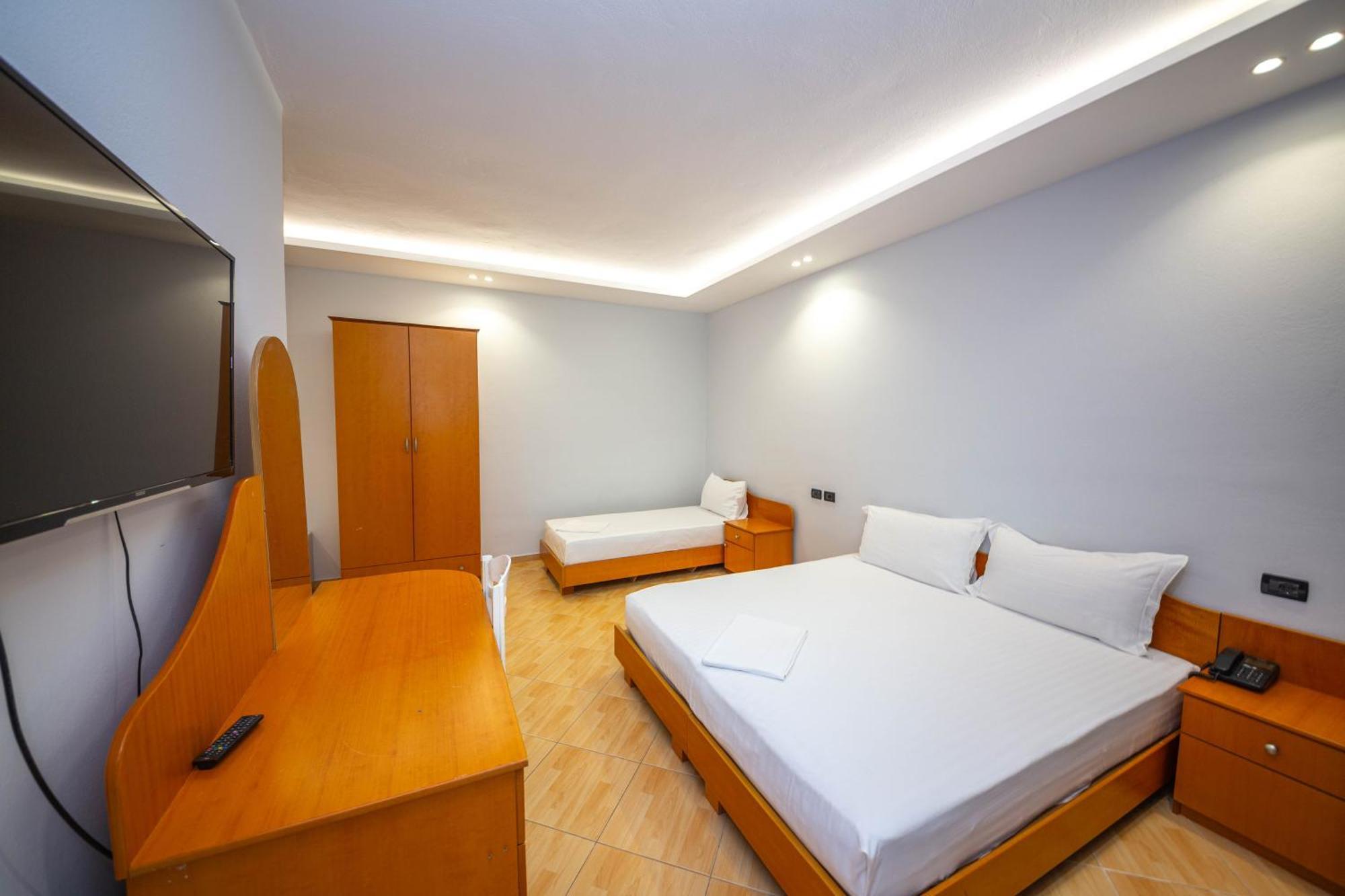 Hotel Sea Breeze