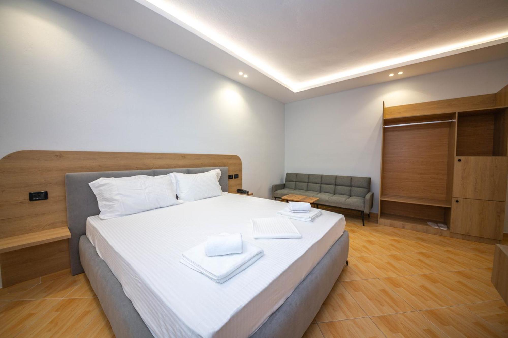 Hotel Sea Breeze 4*