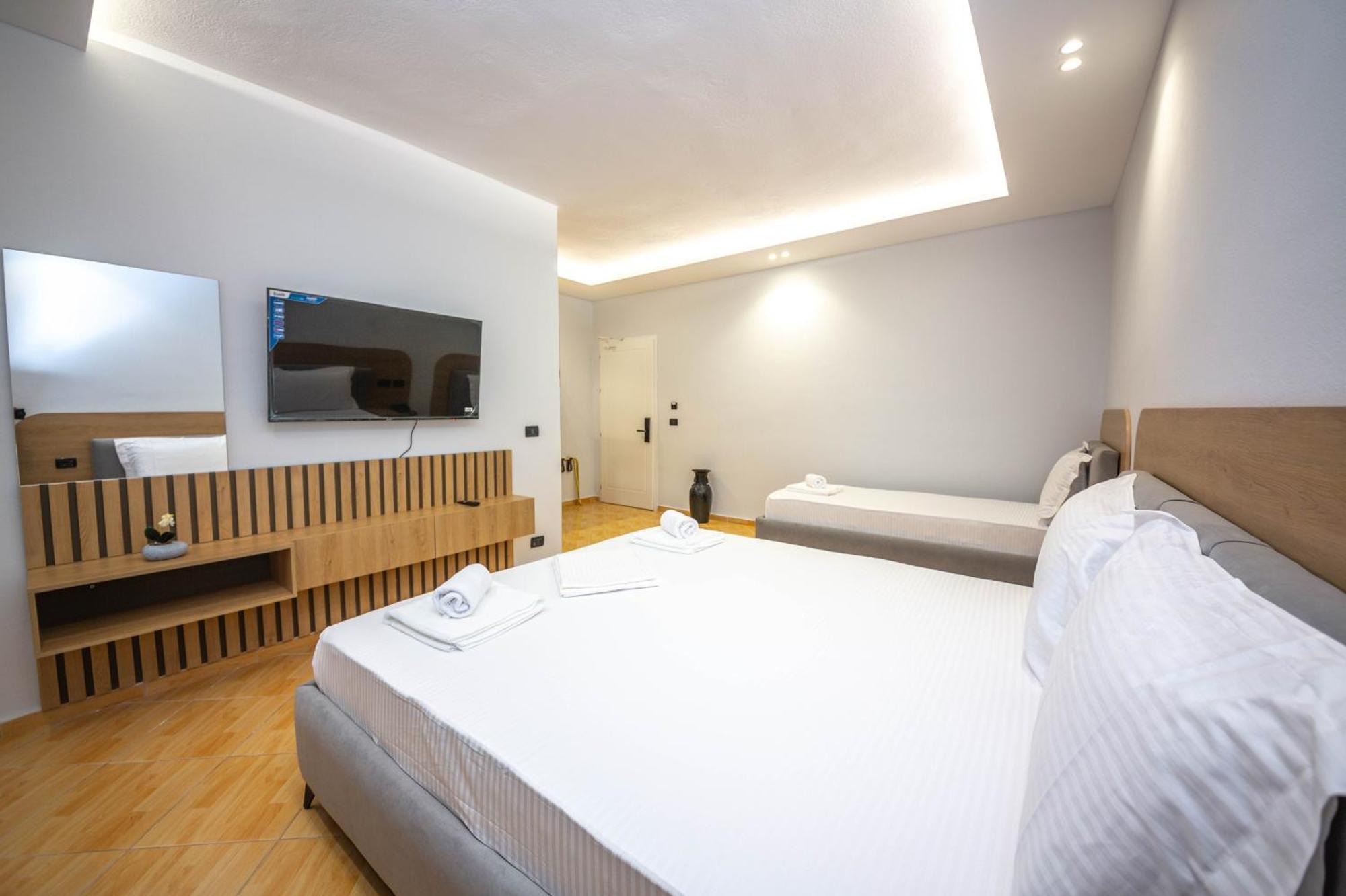 Hotel Sea Breeze