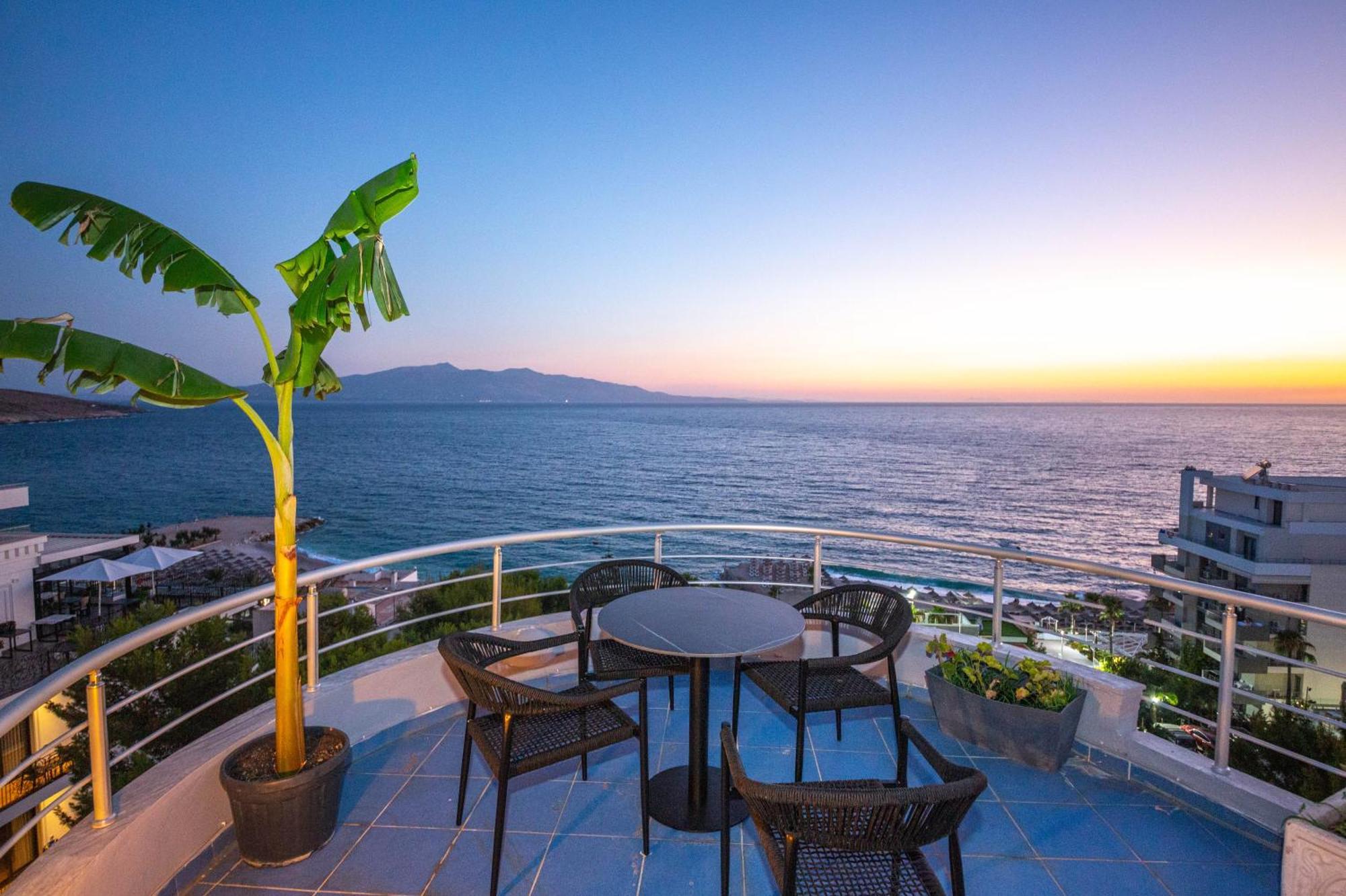 Hotel Sea Breeze 4*
